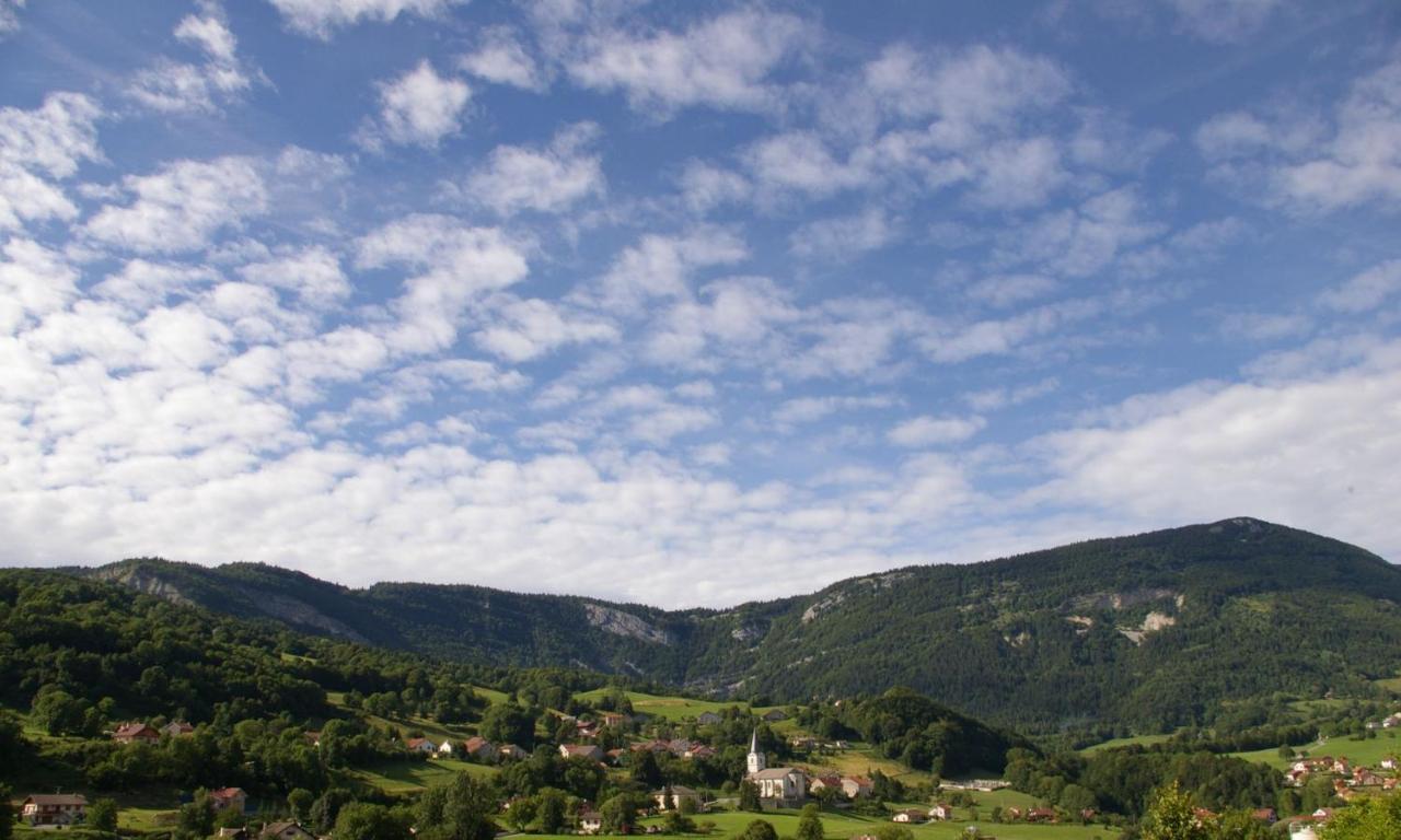 Hotel Pierre Blanche Chatillon-en-Michaille المظهر الخارجي الصورة